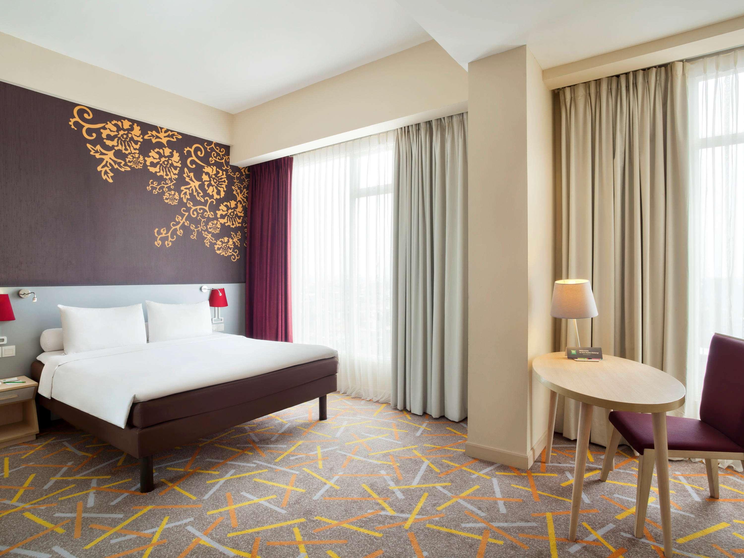 غرفة عائلية بسرير كينج وسرير بطابقين، Ibis Styles Malang 2/17