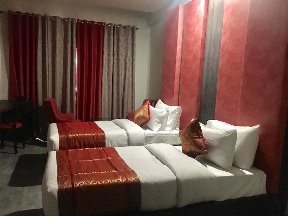 Hotel Abhinav International 21/26