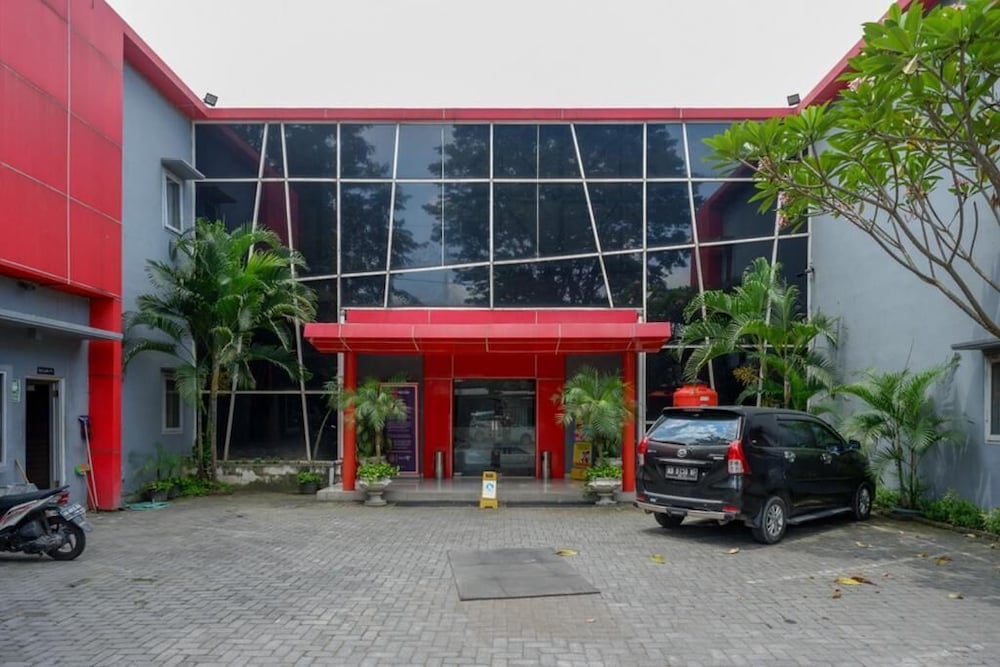 Dinasty Smart Hotel 59/66