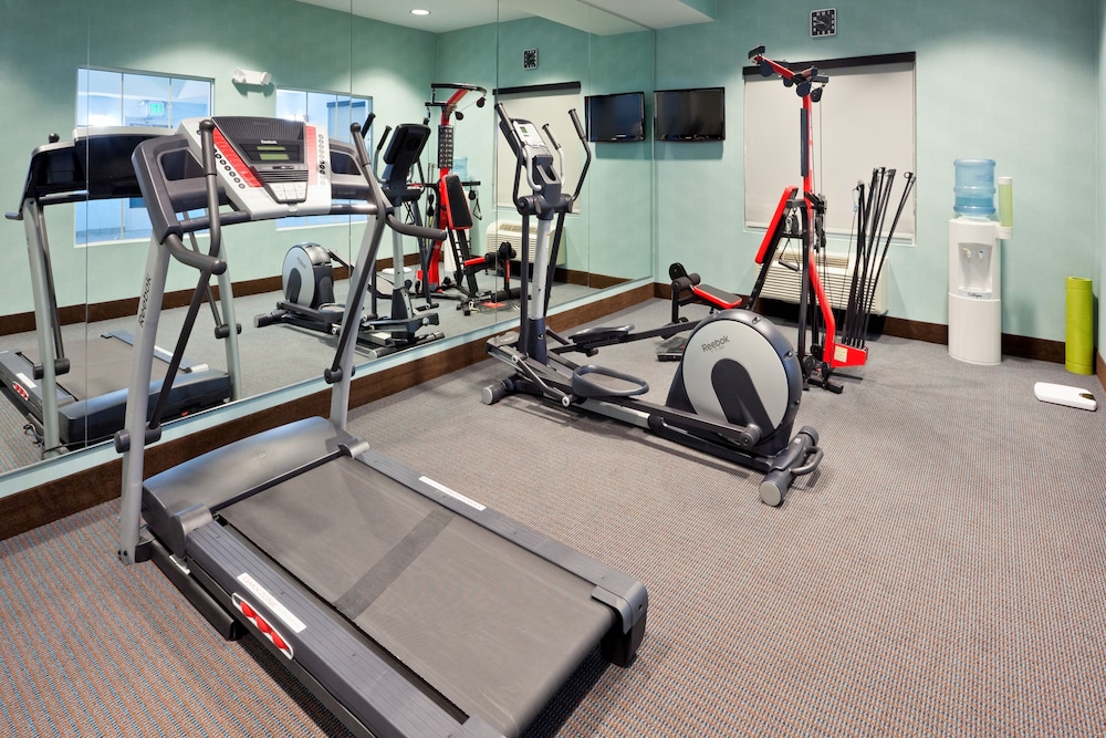 Holiday Inn Express Hotel Suites West Coxsackie 33/57