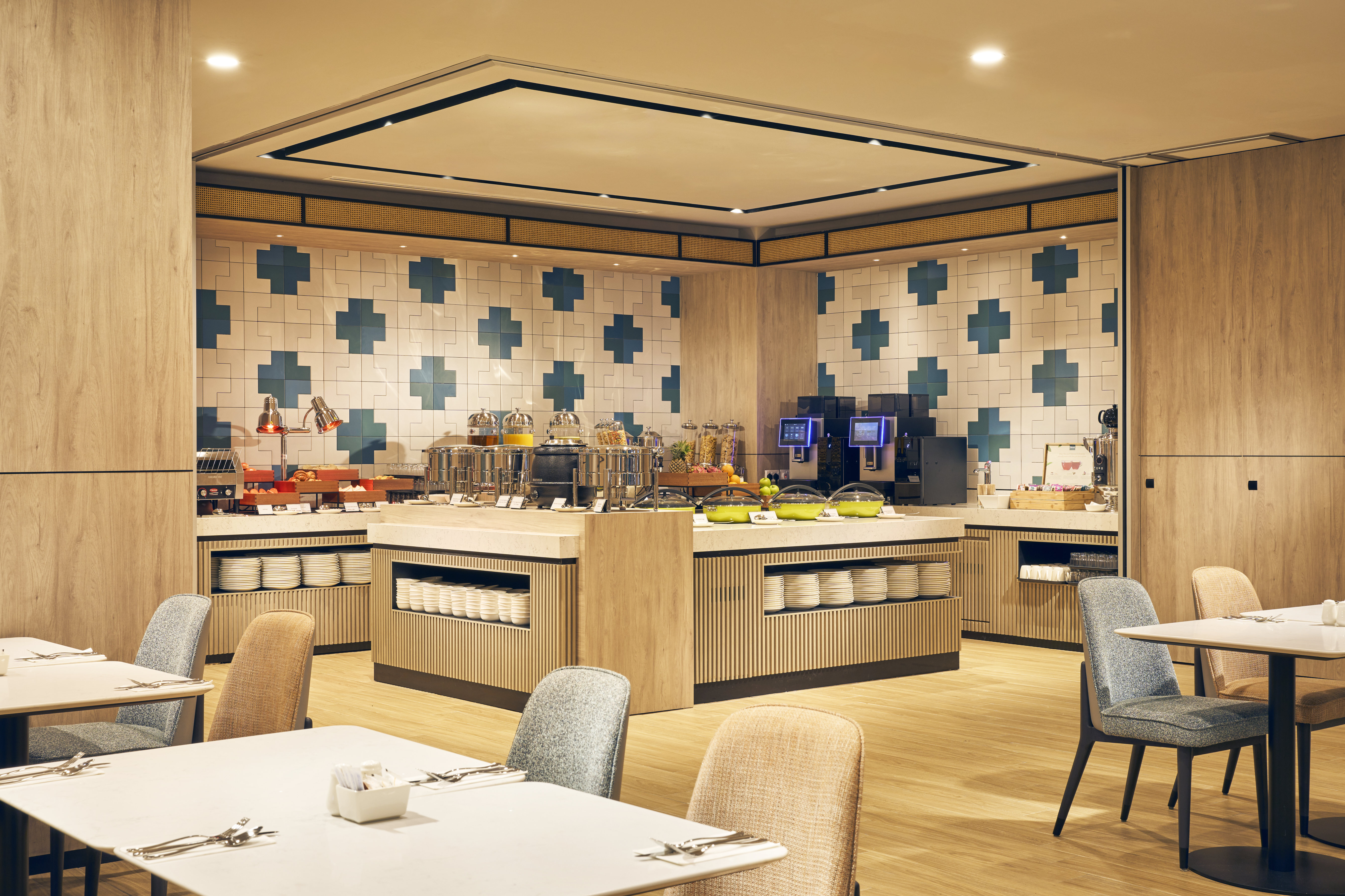 Holiday Inn Express & Suites Singapore Novena 43/58