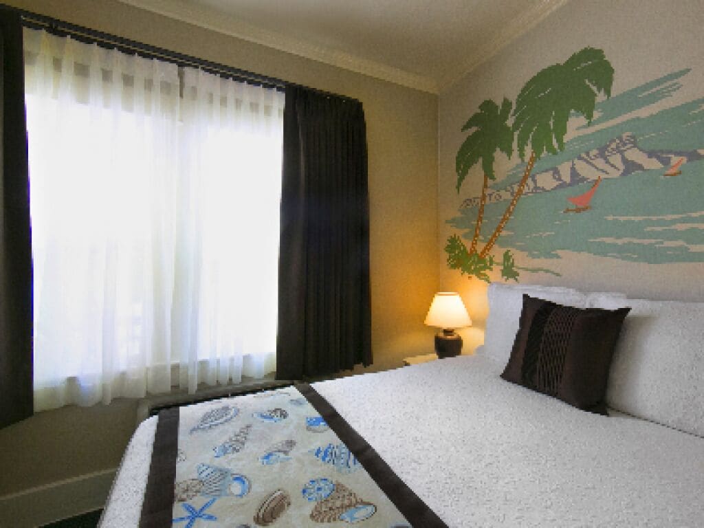 Courtyard, Double Bed