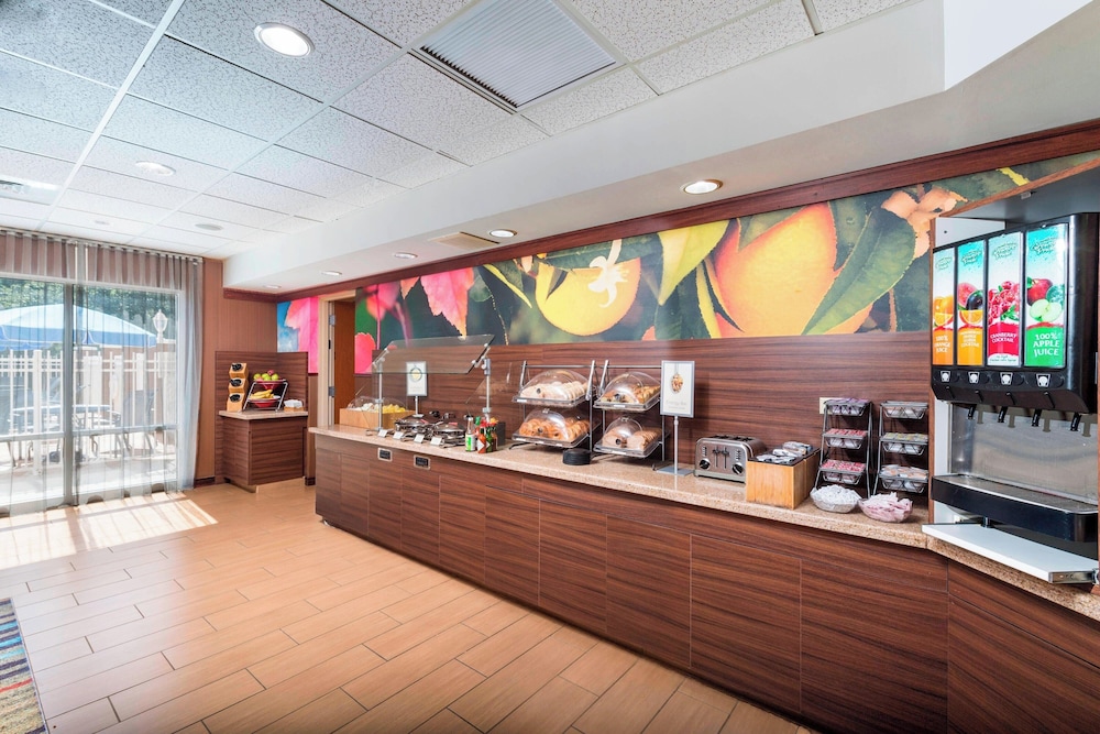 Fairfield Inn & Suites Marianna 34/67