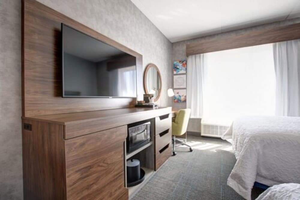 Hampton Inn and Suites by Hilton Waterloo St. Jacobs 30/45