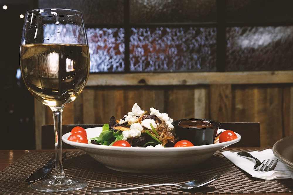 Four Points by Sheraton Edmundston Hotel & Conference Center 25/27
