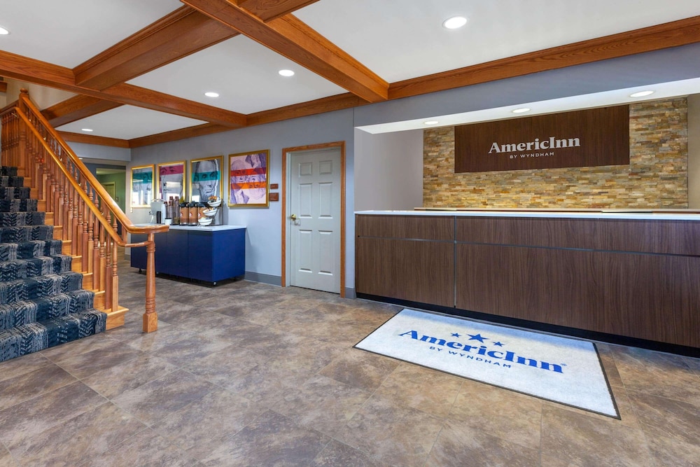 AmericInn by Wyndham Iron Mountain 5/51