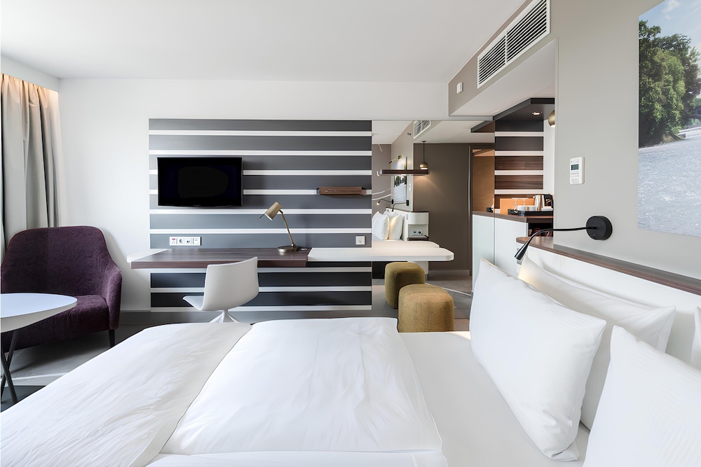 غرفة بريميوم بسرير كوين بإطلالة على المدينة، Holiday Inn Munich - City Centre 2/12