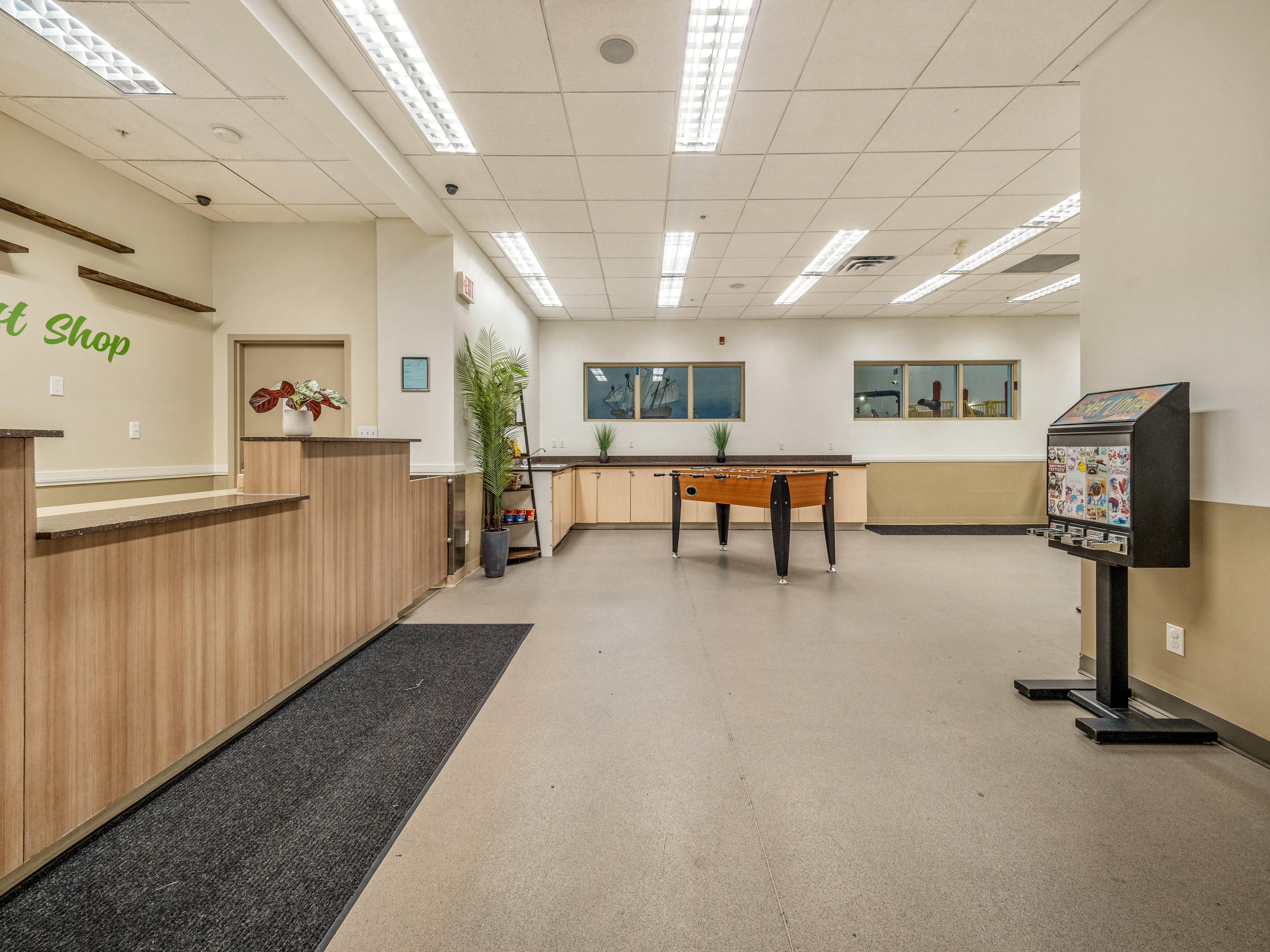 HOLIDAY INN LETHBRIDGE 5/50