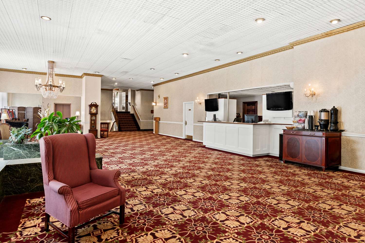 Genetti Hotel SureStay Collection By Best Western 30/44