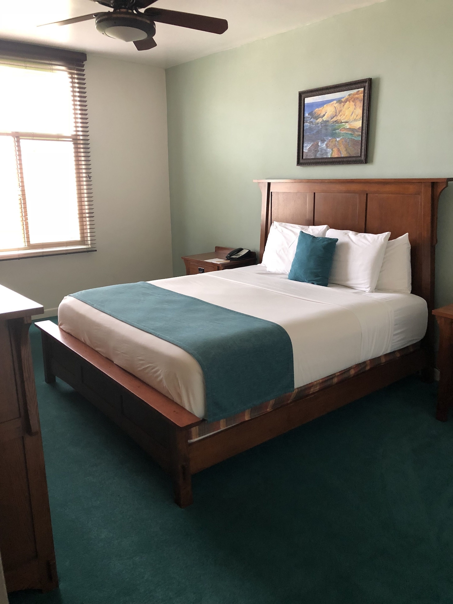 STANDARD, KING BED