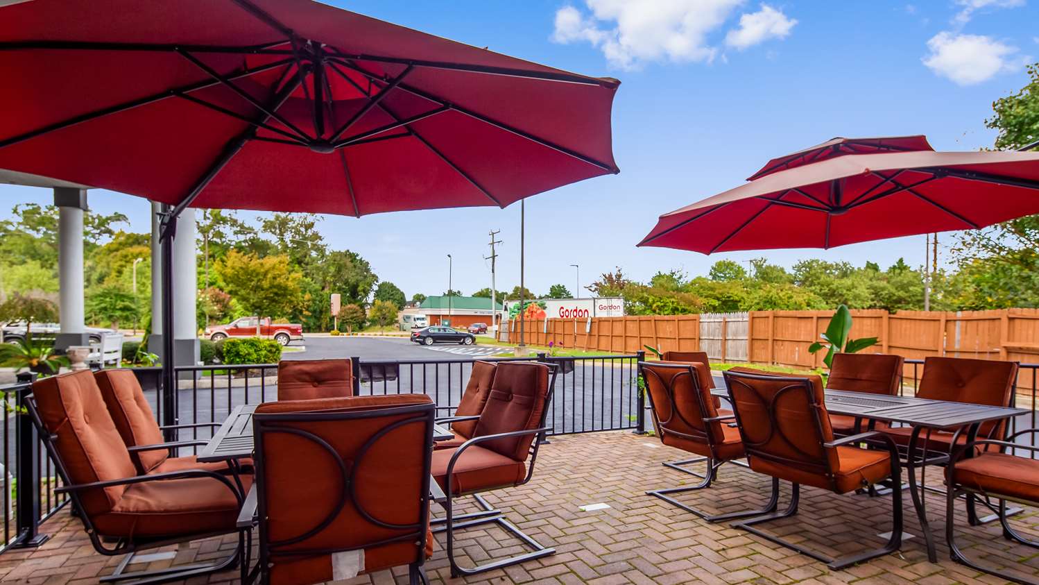 Best Western Plus Newport News Inn & Suites 6/10