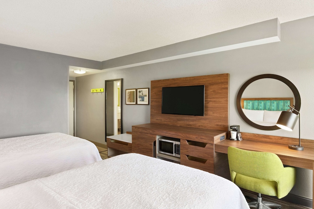 Hampton Inn and Suites Fort Lauderdale Airport South Cruise Port 14/43