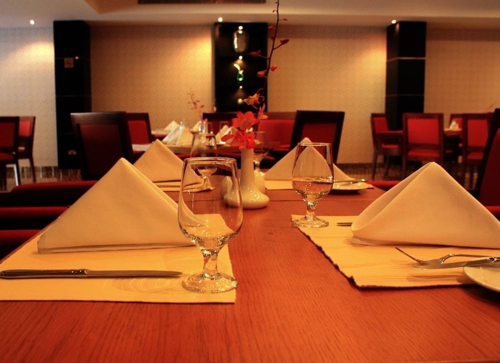 JUFFAIR GATE HOTEL 45/52