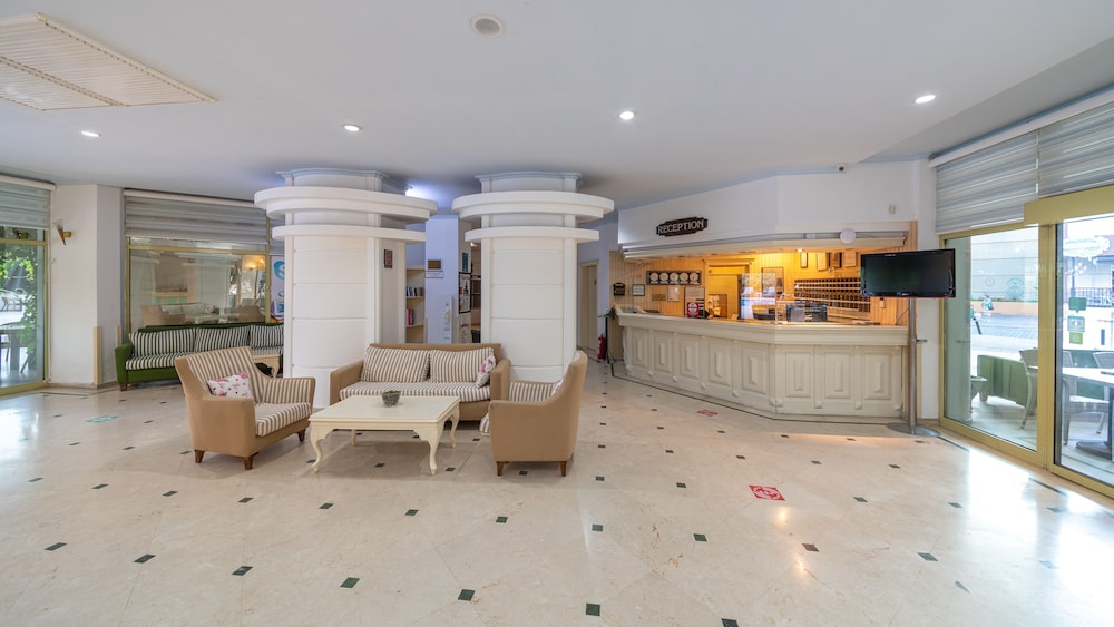 Faros Grand Hotel 10/48
