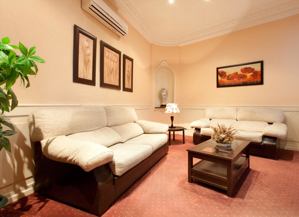 Hostal Condestable 28/31