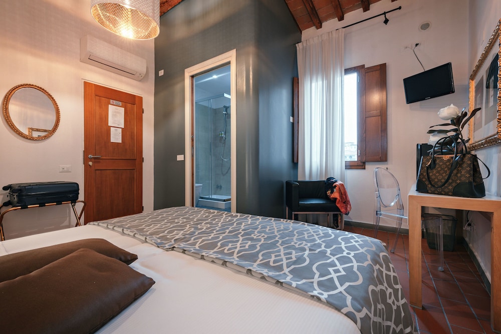 SETTE ANGELI ROOMS 42/72