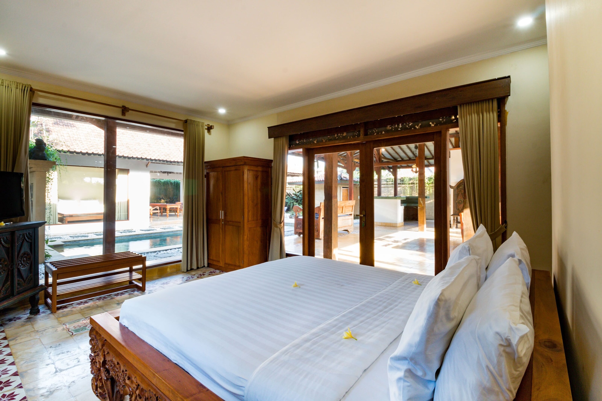 LUXURY, VILLA