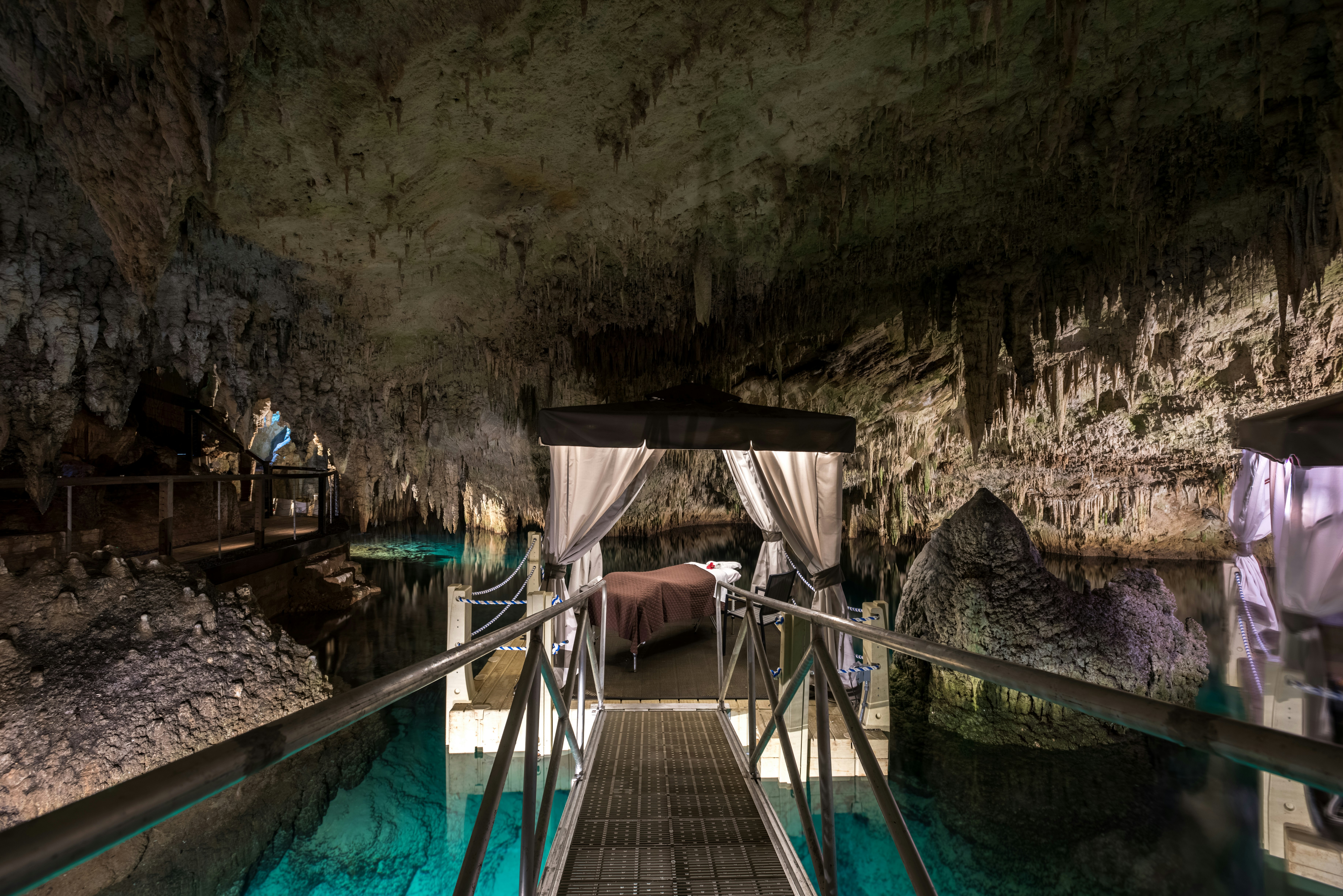 Grotto Bay Beach Resort Bermuda 22/50