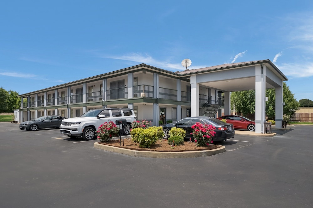 Econo Lodge Ripley 28/30
