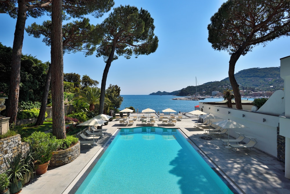 Imperiale Palace Hotel 68/71