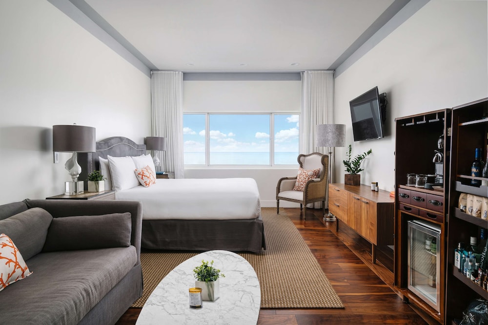 NAUTILUS SONESTA MIAMI BEACH 28/46