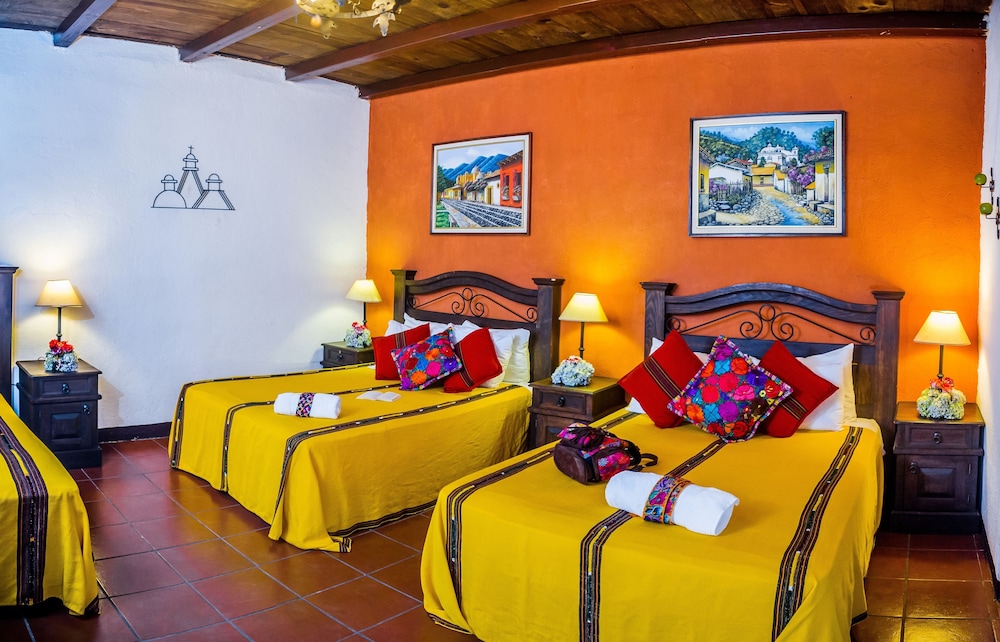 Hotel Casa Antigua 35/50