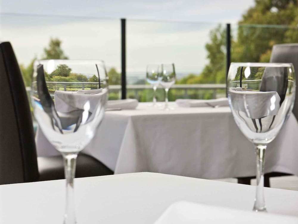 MERCURE CHARLESTOWN 25/50