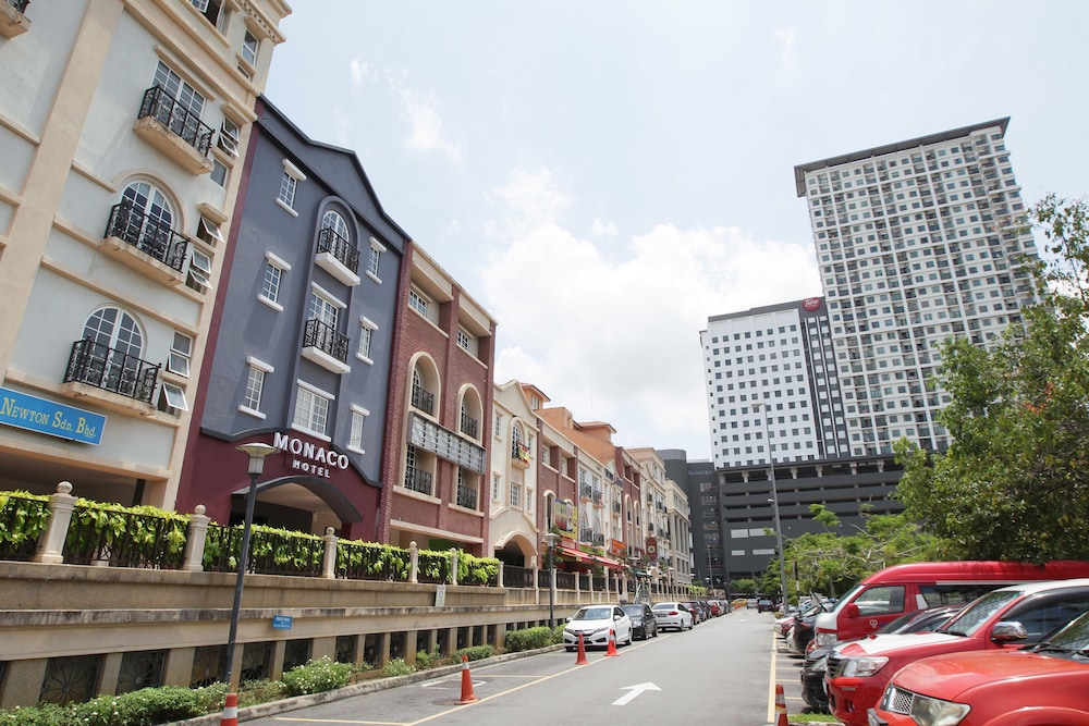 Monaco Hotel Cyberjaya 36/42