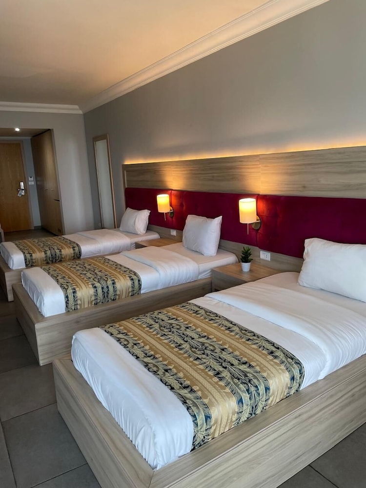 PRESIDENT HOTEL JOUNIEH 10/30