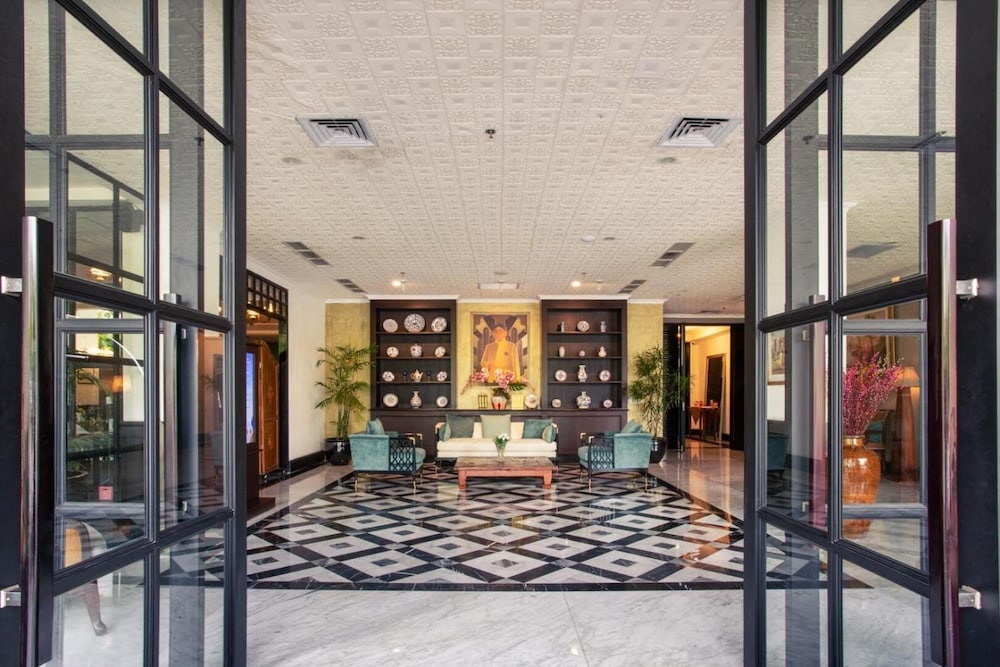 Hotel Des Indes Menteng 48/54
