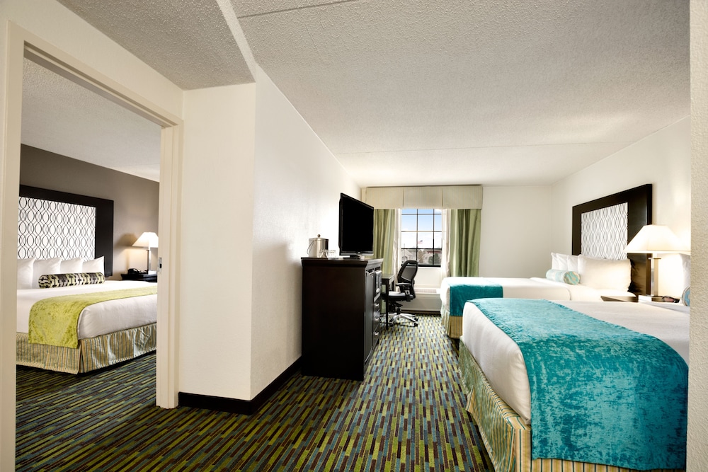 Wyndham Garden Wichita Downtown 7/47