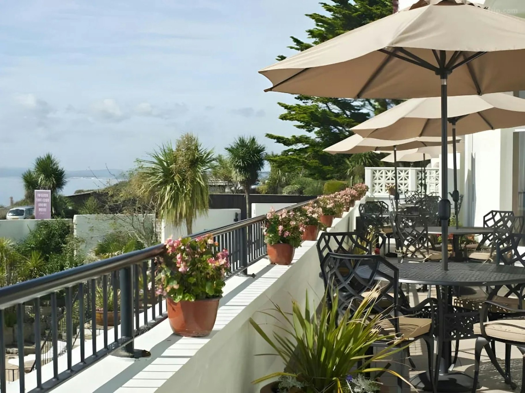 Bournemouth East Cliff by Belvilla 20/27