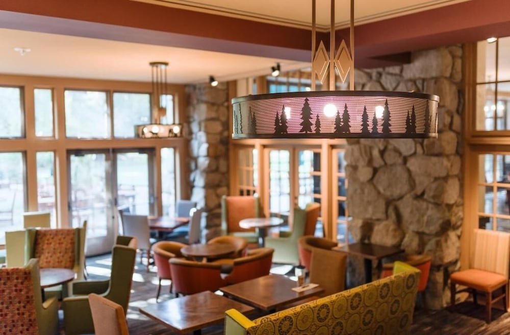 The Ahwahnee 33/50