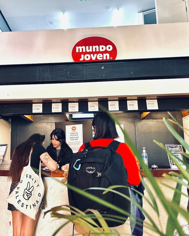 Hostel Mundo Joven Catedral 3/50