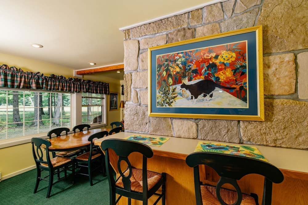Drummond Island Resort 33/45