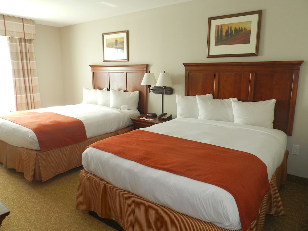 Country Inn & Suites by Radisson, Braselton, GA 7/33