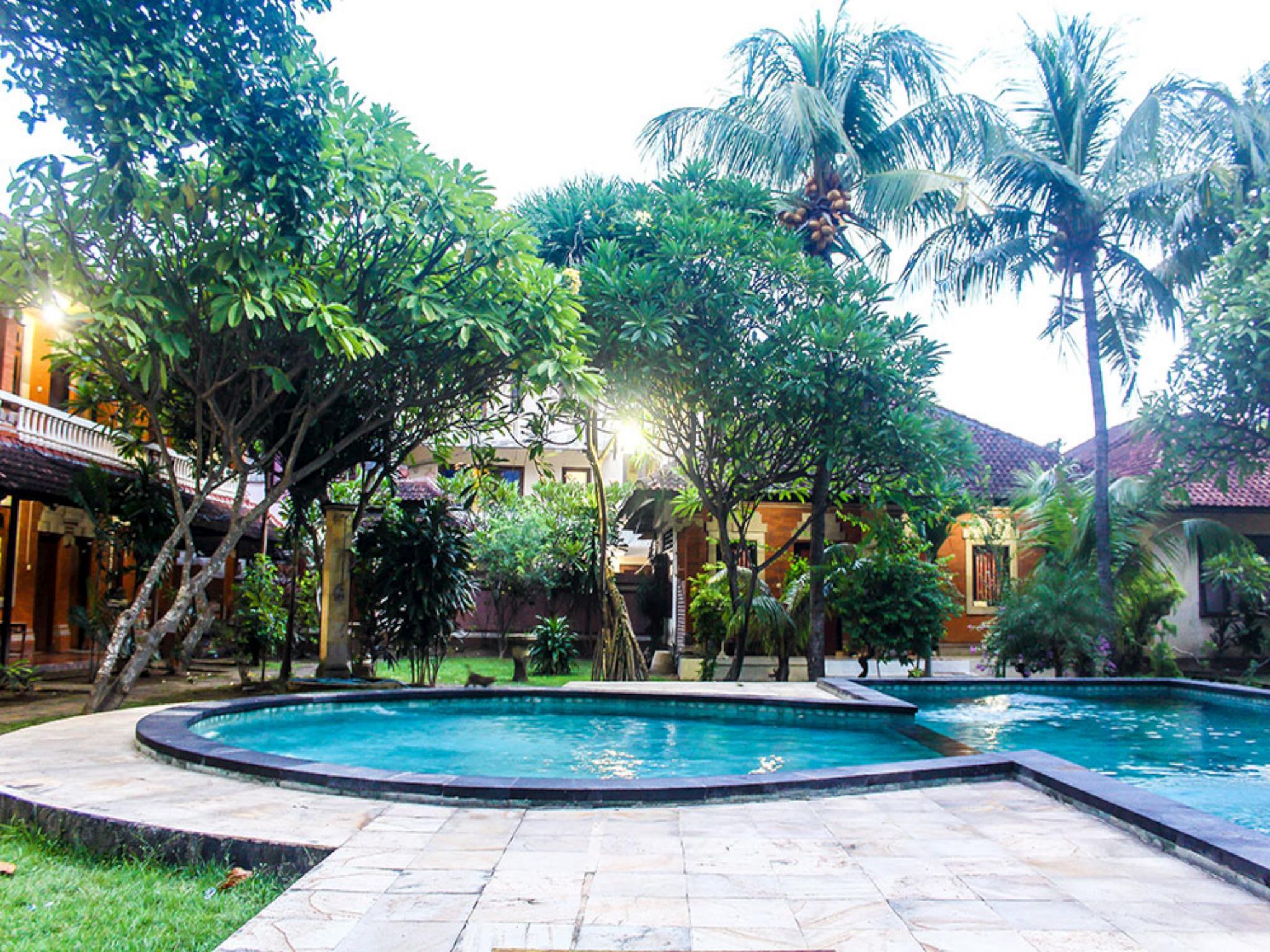 Budhi Beach Inn 25/30