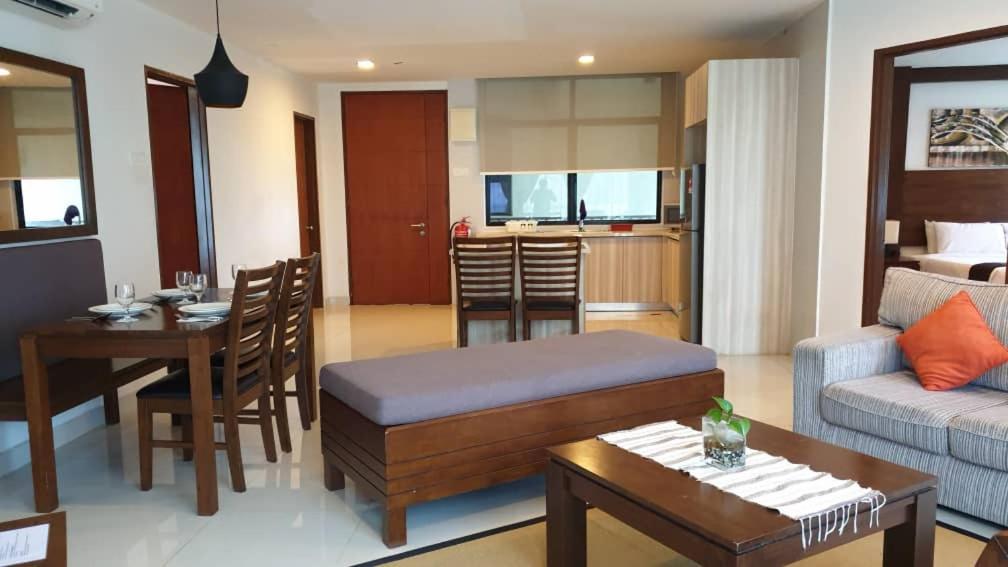 Samsuria Beach Resort & Residence 33/52