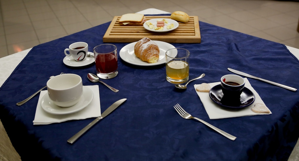Petrarca Hotel 35/50