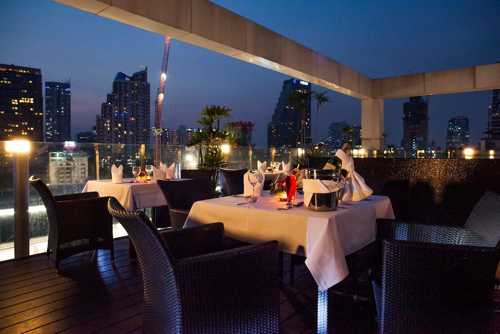 I Residence Hotel Silom 51/67