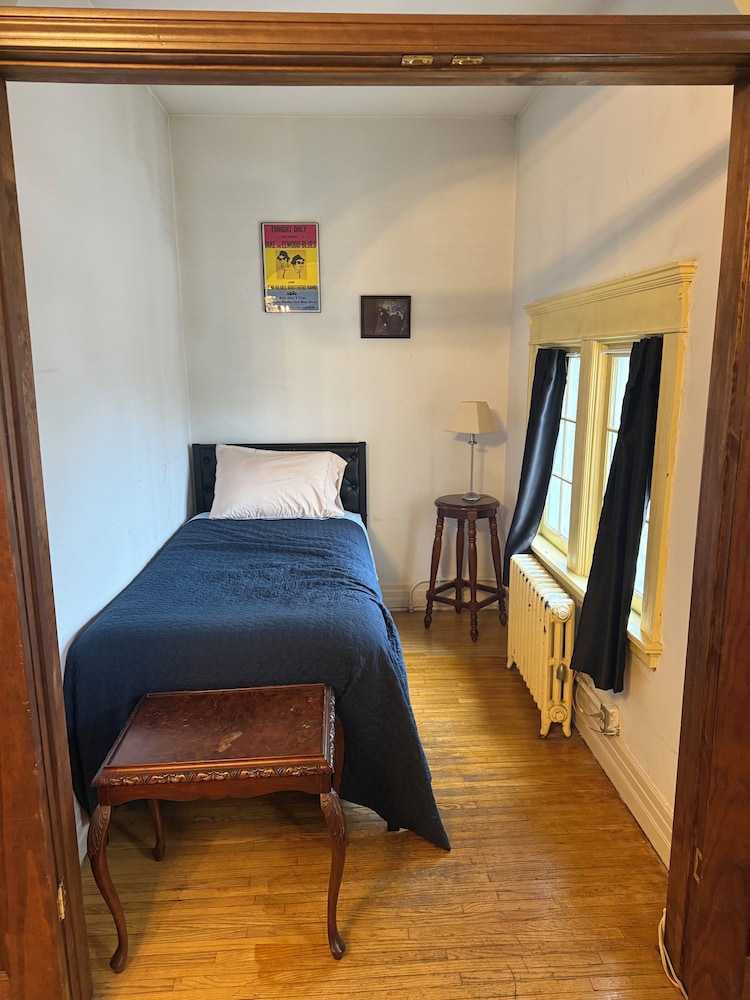 LASALLE, APARTMENT