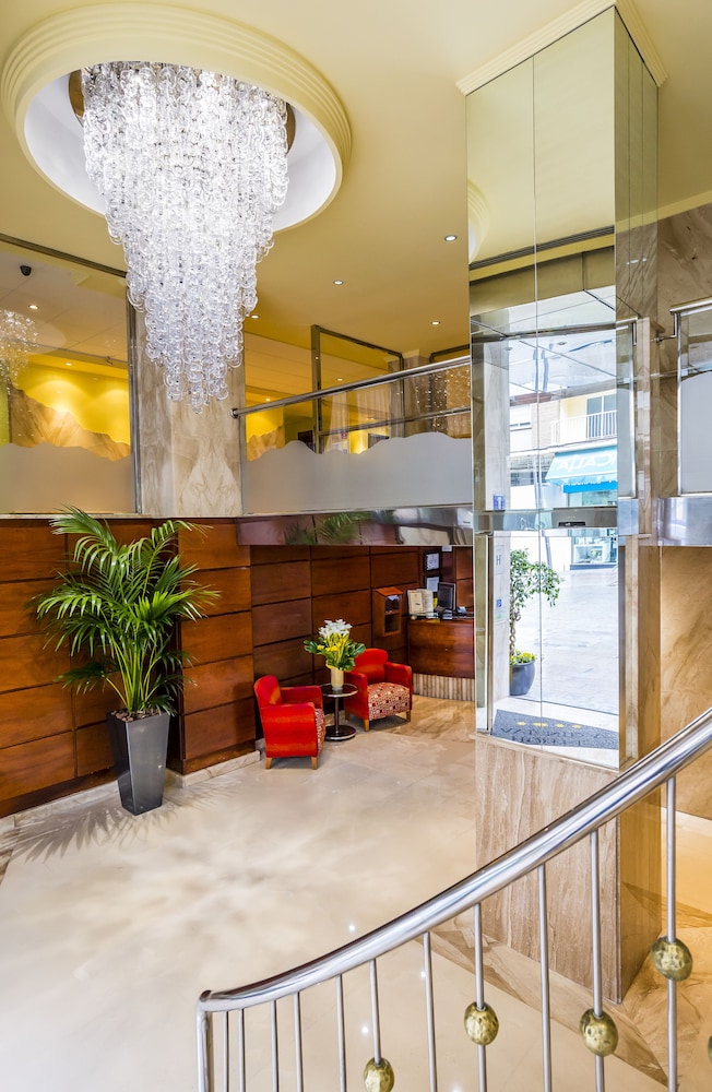 Hotel Avenida 9/41