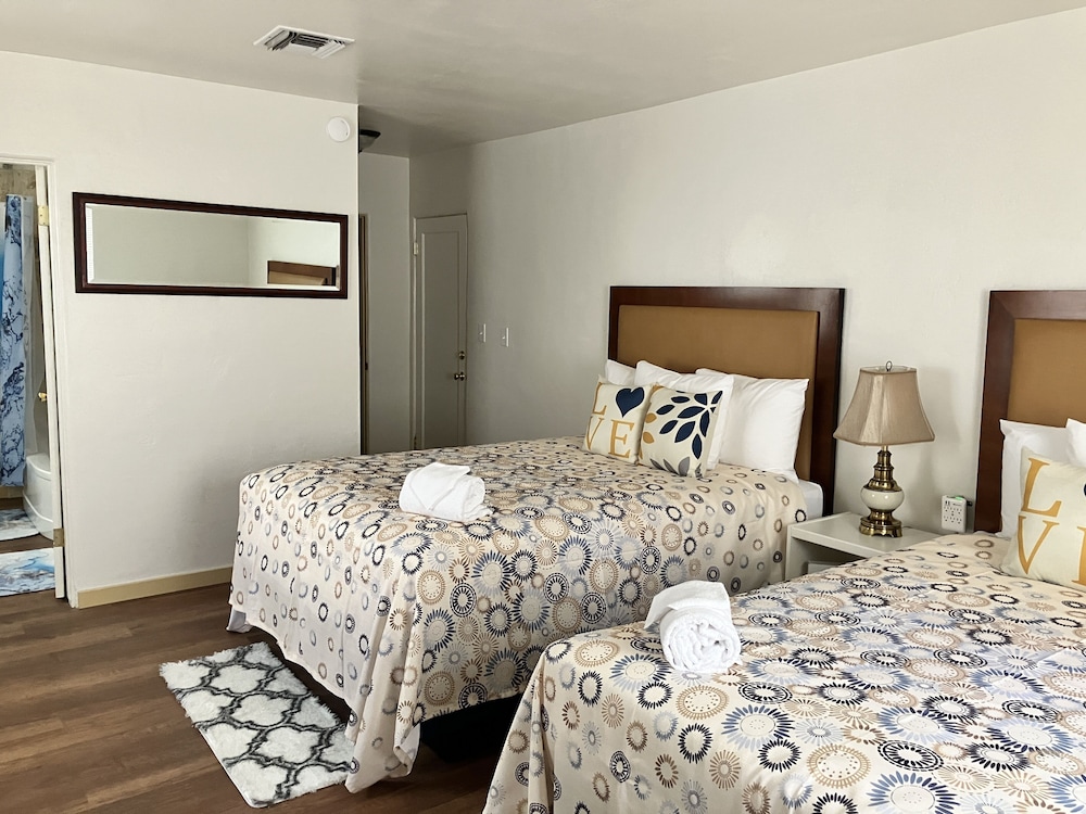 Miracle Springs Resort Spa 27/71