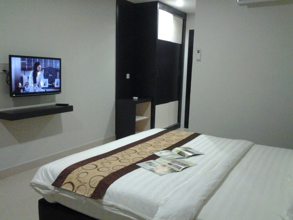 City Central Hotel 11/34