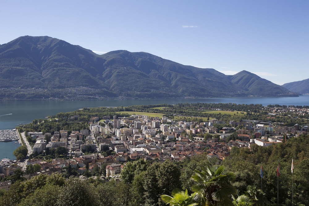 Villa Orselina Small Luxury Hotels 35/50