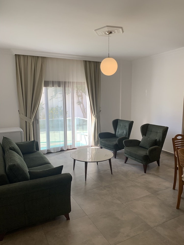 Orya Apart 17/50