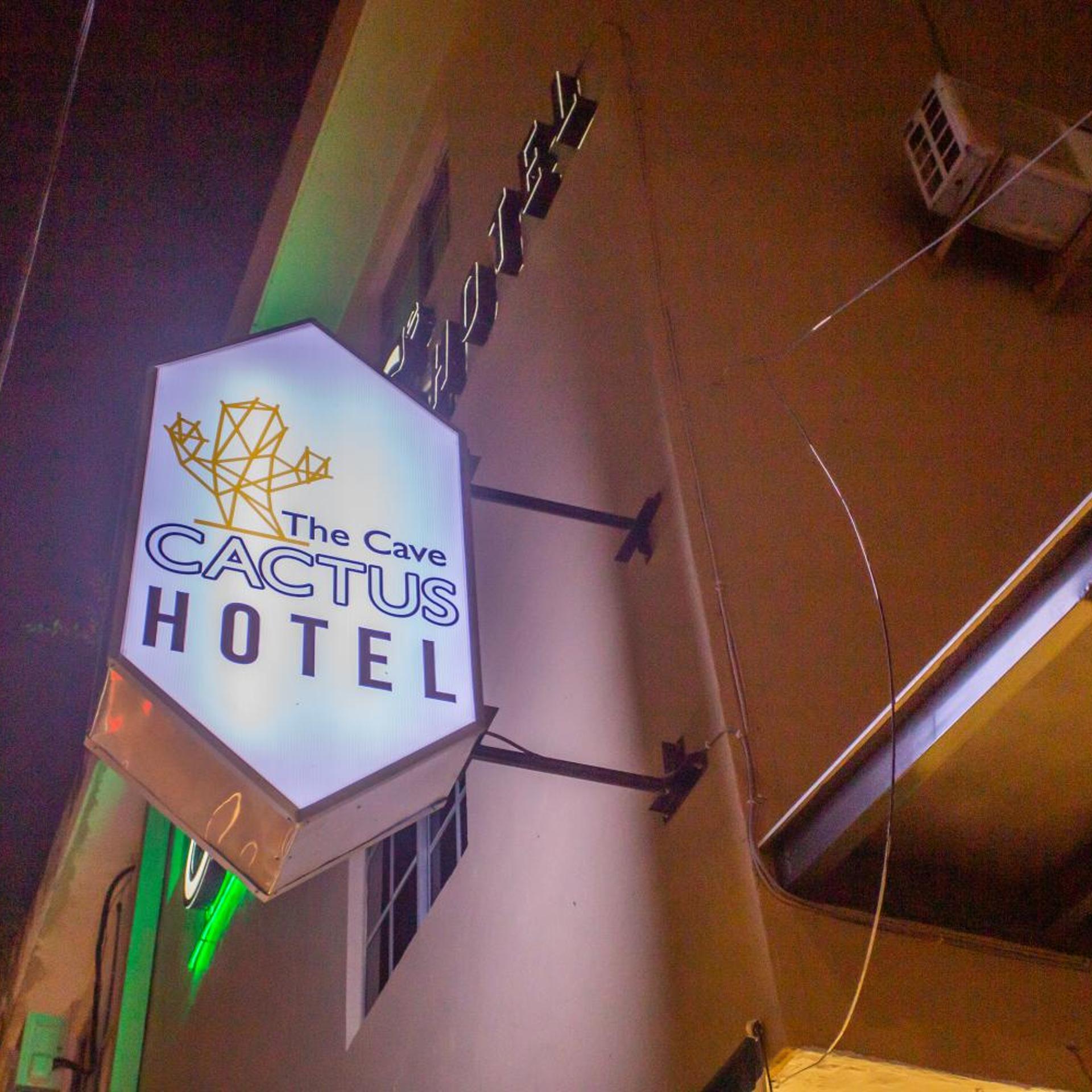 OYO 90028 Ragula Hotel 33/45