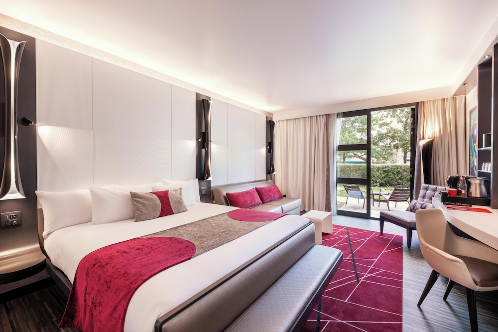 Superior, Double Bed, Private Garden, Sofa, Terrace