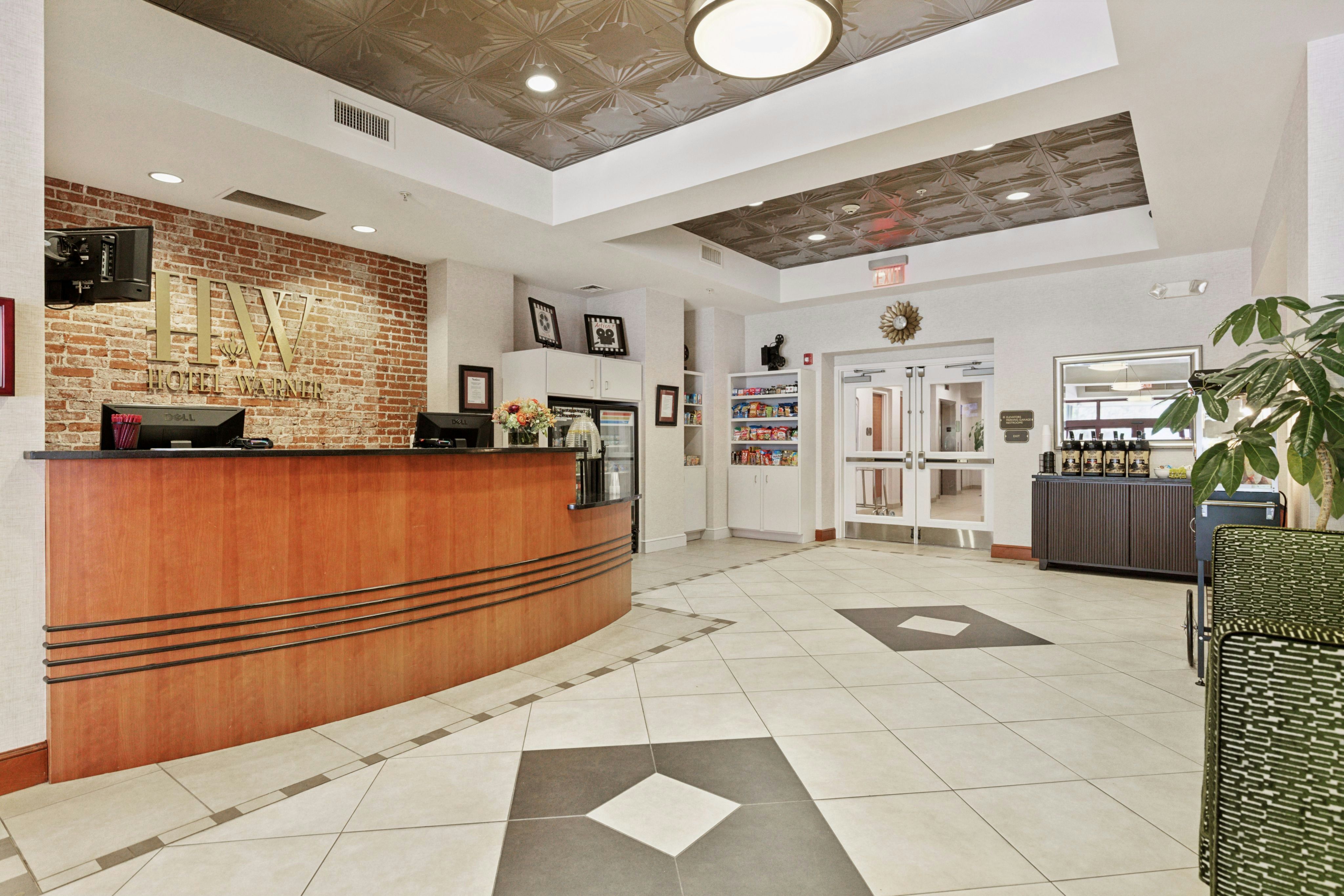 Hotel Warner 4/66