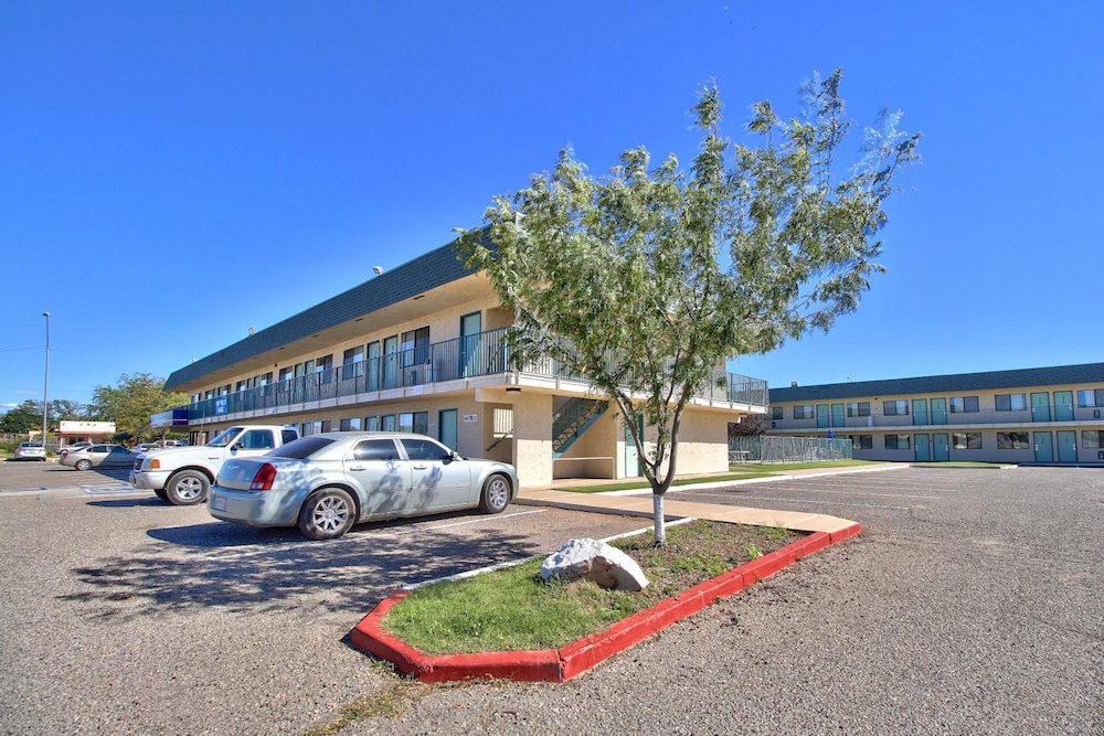 Motel6 Douglas, AZ 45/59